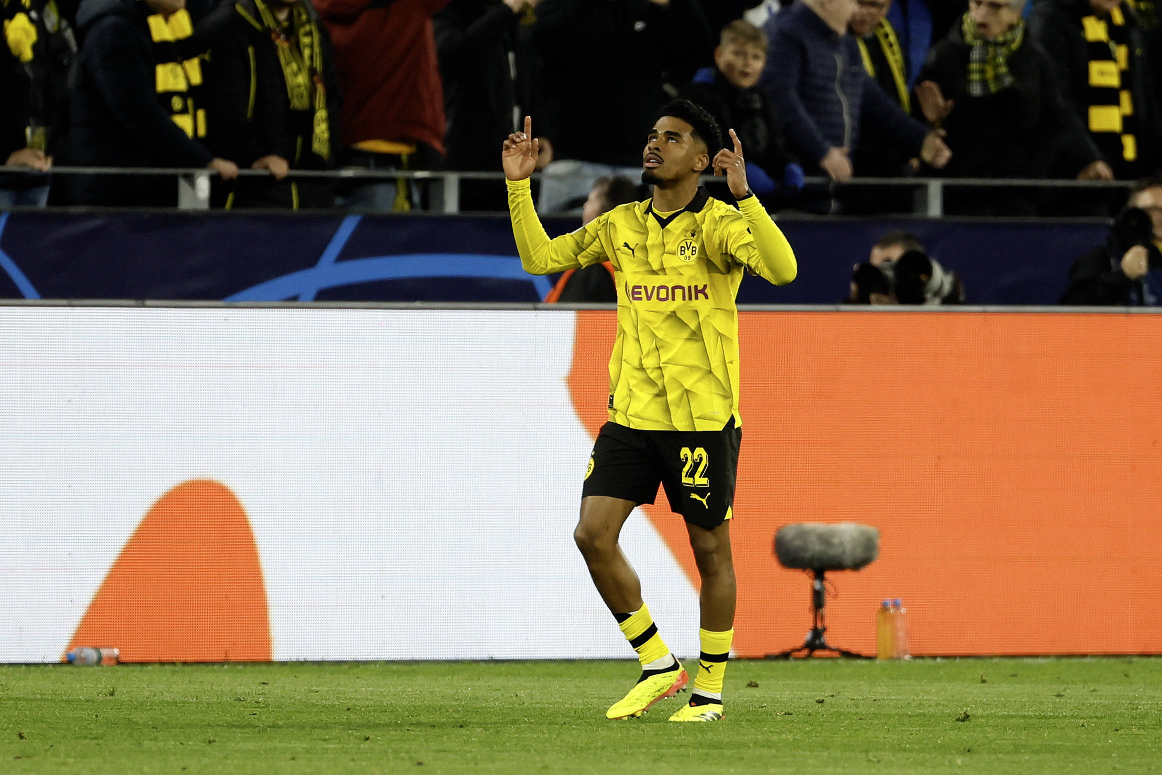 华体会娱乐 -转会期德国杯焦点战；波特兰开拓者单刀错失；气氛紧张；轮换策略成焦点的简单介绍